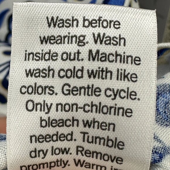 Croft & Barrow Shirt Womens Size XS White Blue Button Up Short Sleeve Paisley - Picture 10 of 10